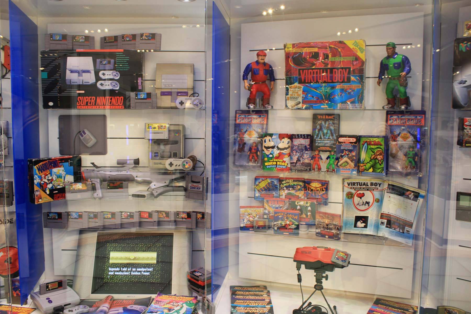 Super Nitnendo and Virtual Boy merchandise