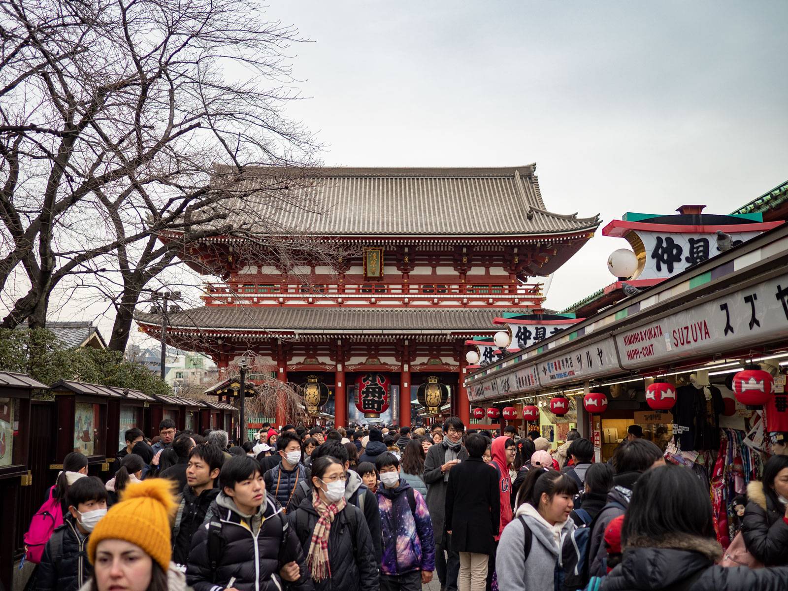 Crowds near Sensō-ji temple