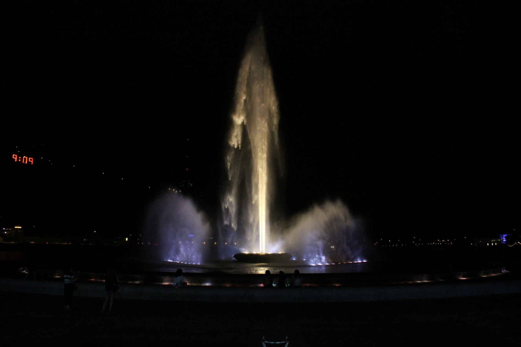 Point State Park fountain at night