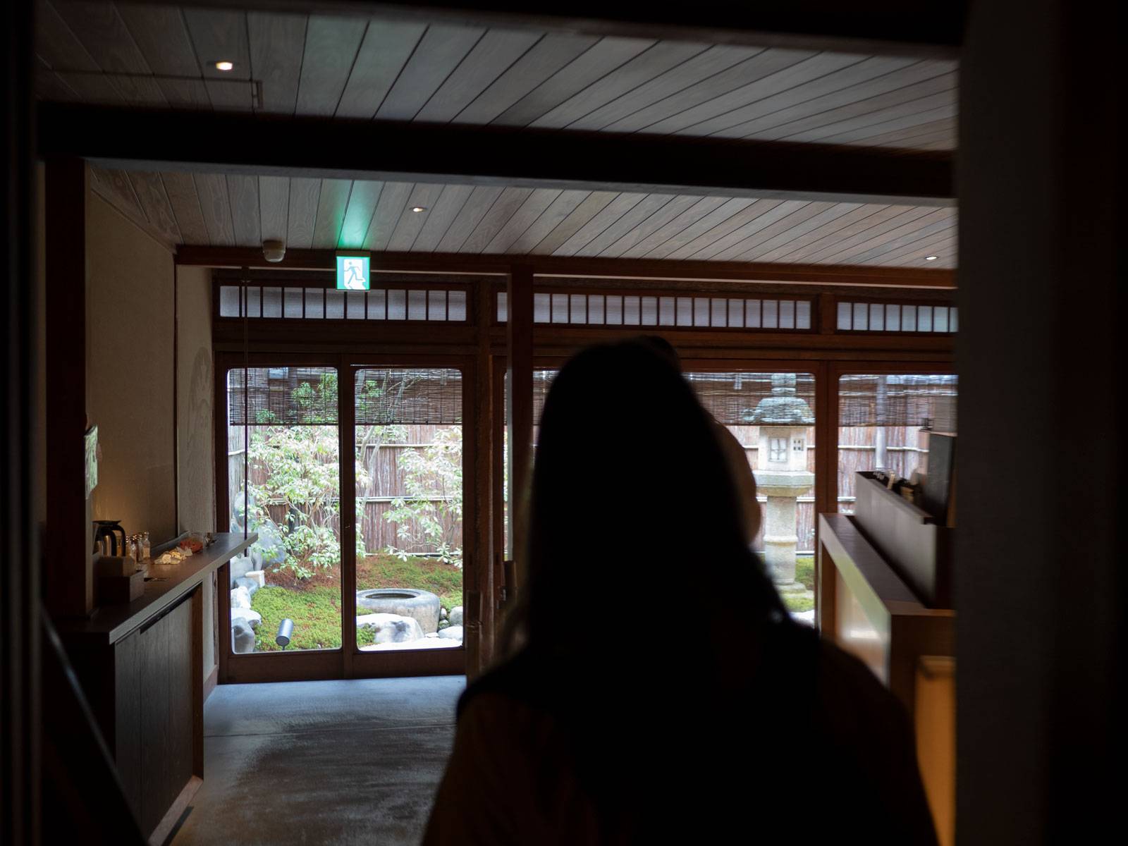 Finding a seat in the tea house